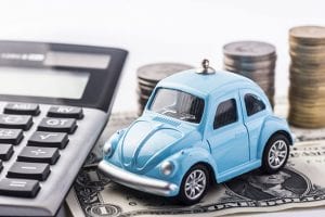 looking to keep auto insurance rates low